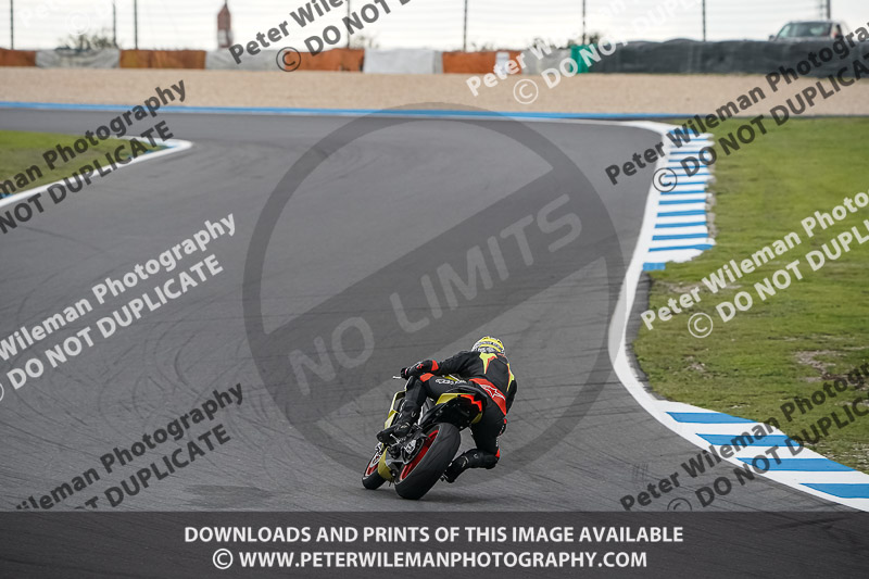 estoril;event digital images;motorbikes;no limits;peter wileman photography;portugal;trackday;trackday digital images